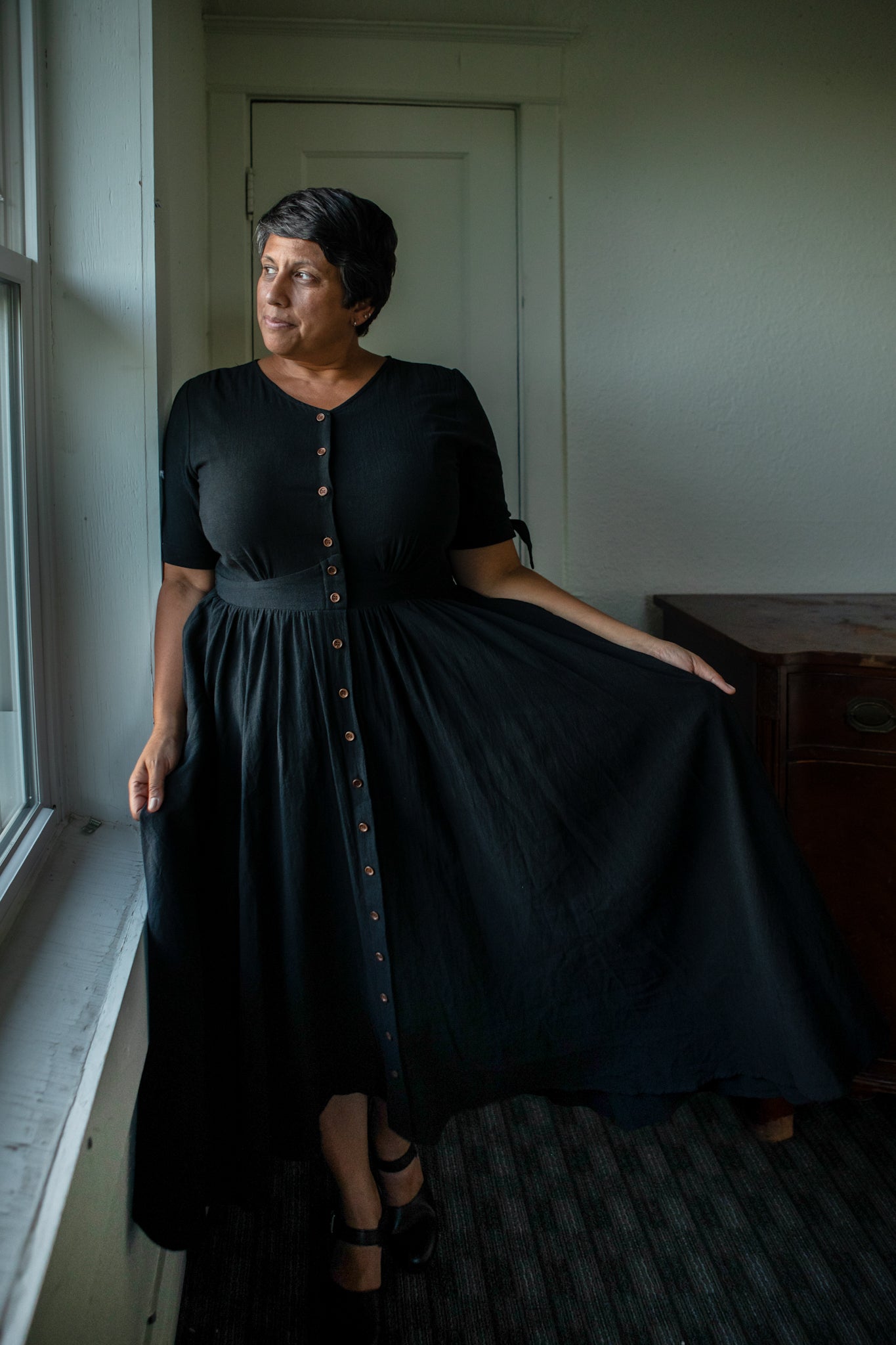 Ebony ~ Hearthside Dress
