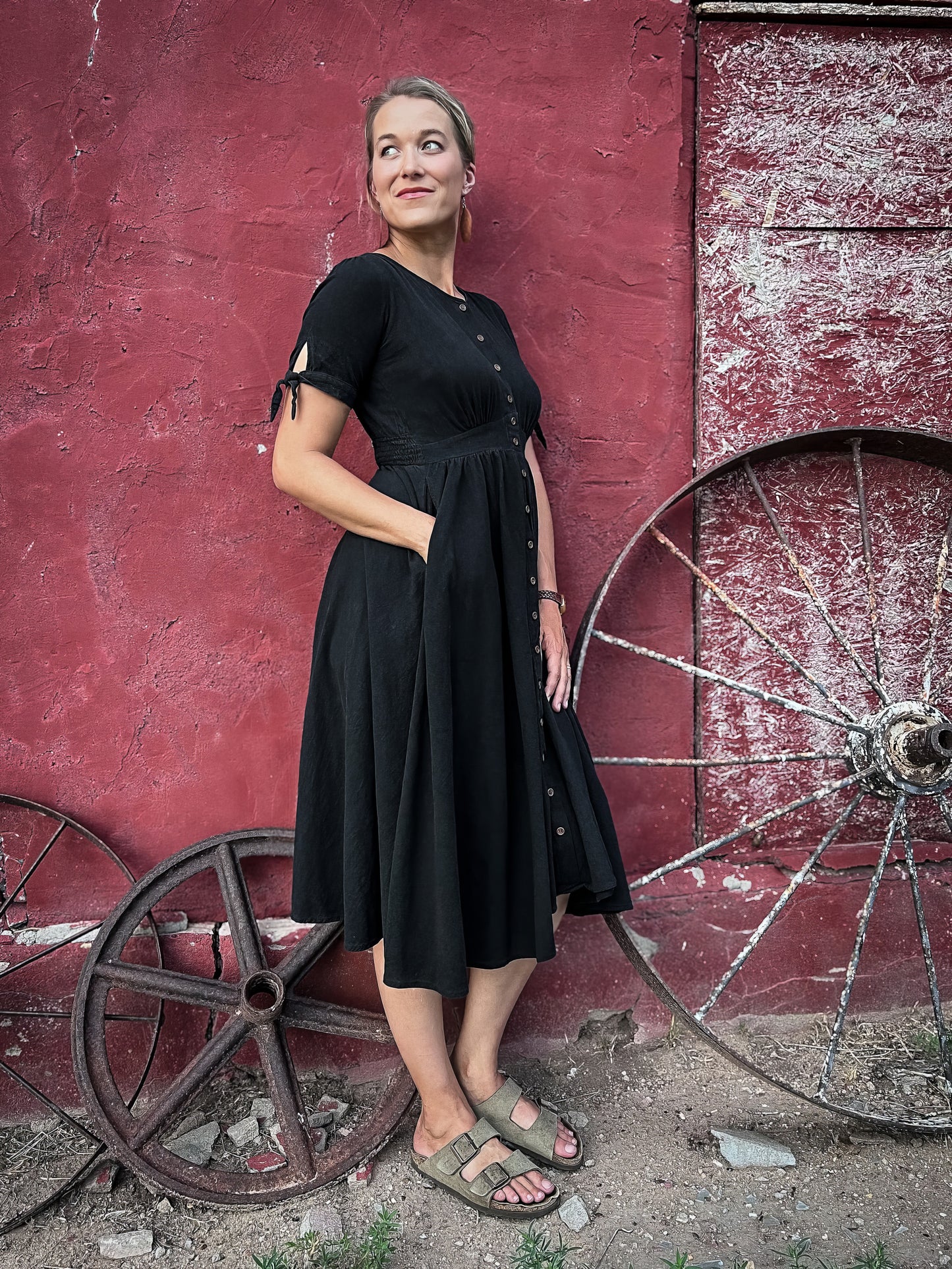 Ebony ~ Hearthside Dress