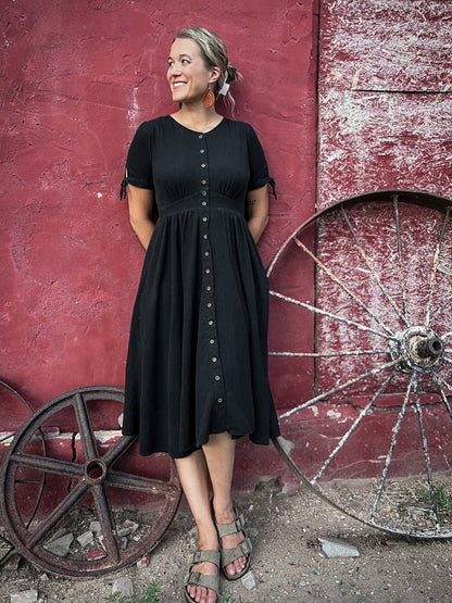 Ebony ~ Hearthside Dress