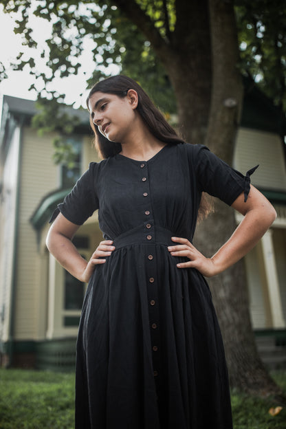 Ebony ~ Hearthside Dress