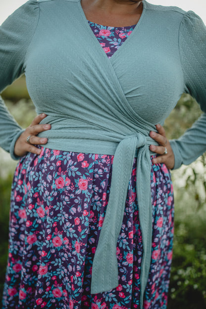 Poised Wrap