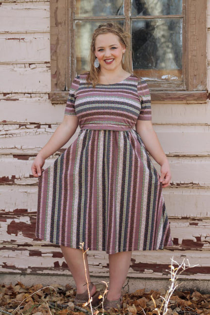 Beekeeper Bell ~ Etta Dress