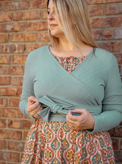 Poised Wrap